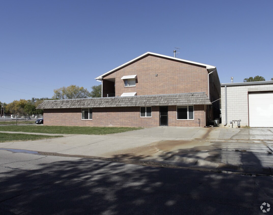 3500 S 35th Street - 3500 S 35th St
