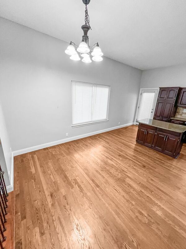 Foto del edificio - 5201 Lakecrest Dr