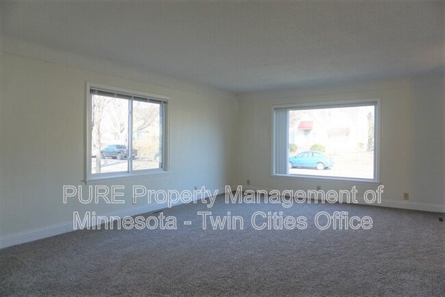 Building Photo - 416 3rd Ave S