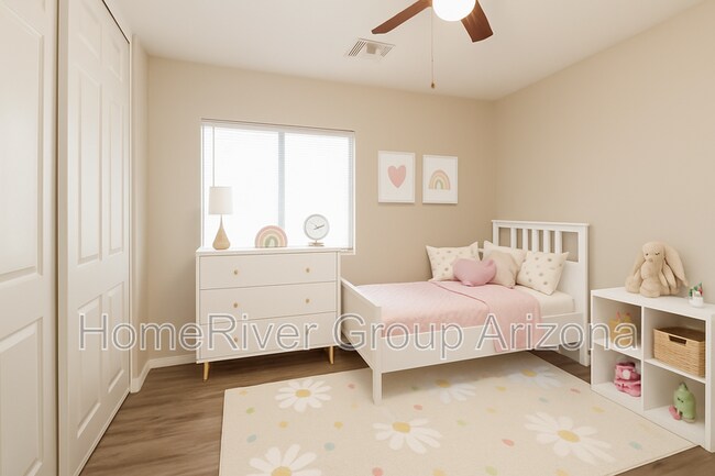 Foto del edificio - 1315 S 222nd Ln