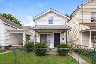 Building Photo - 35 Neal Ave
