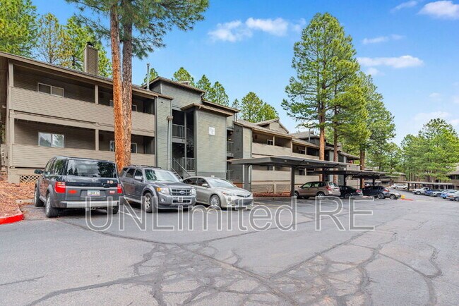 Foto del edificio - 1385 W University Ave