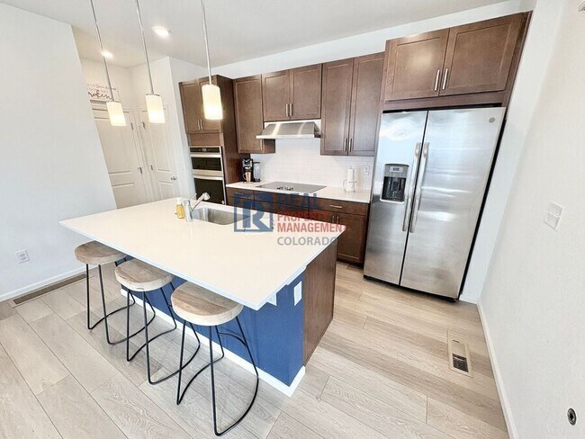 Foto del edificio - 6231 N Malaya St