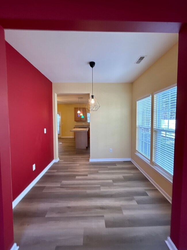 Foto del edificio - 12324 Jessica Pl