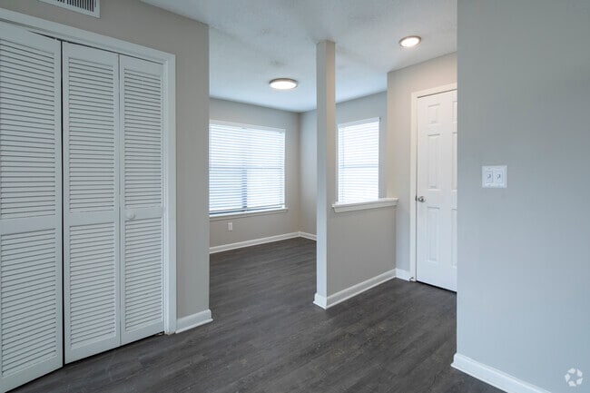 1 bed, 1 bath, 980 sq ft - Vanmark