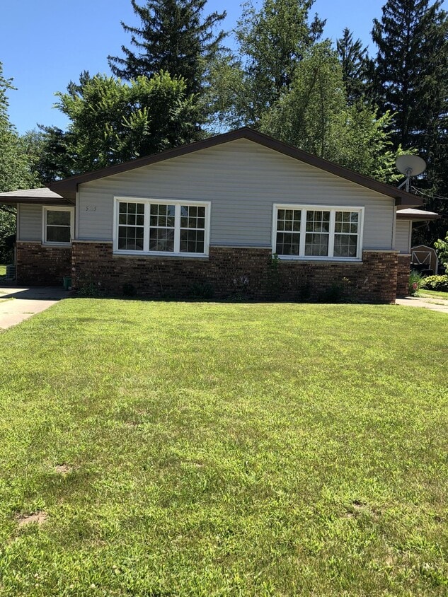 5135 Sherwin Ave, Portage, IN 46368 Townhome Rentals in Portage IN