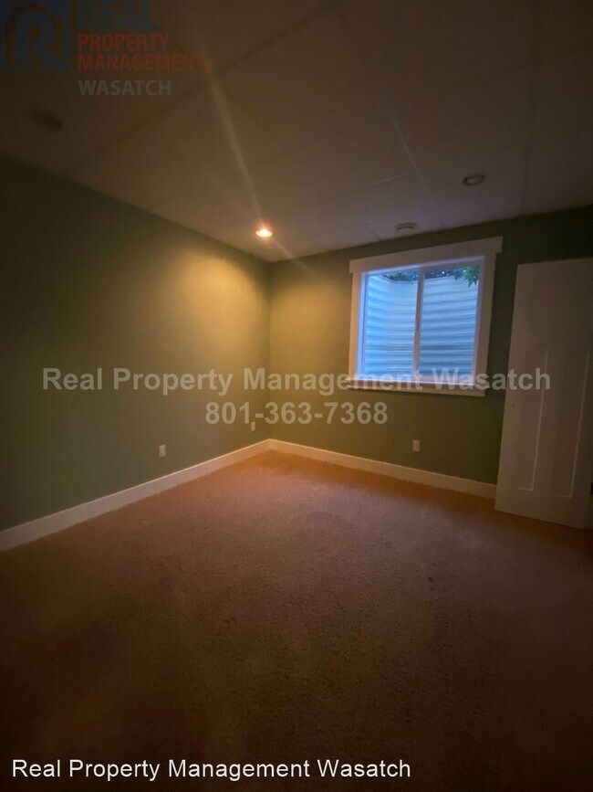 Building Photo - 5 br, 3.5 bath House - 4254 W Degray Dr