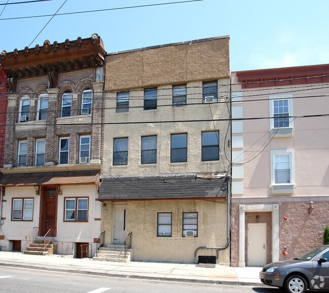 249 Walker St, Cliffside Park, NJ 07010 Apartments