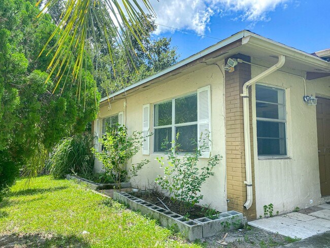 Foto del edificio - ***NO HOA*** SUNRISE VILLAS ** PET FRIENDL...