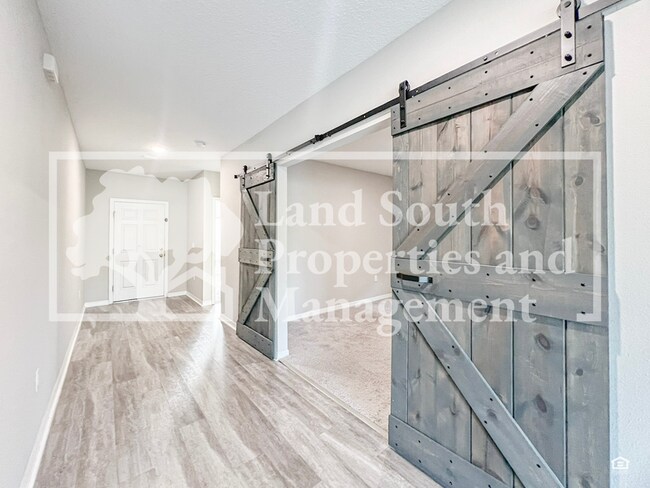 Foto del edificio - 5484 Siltstone St