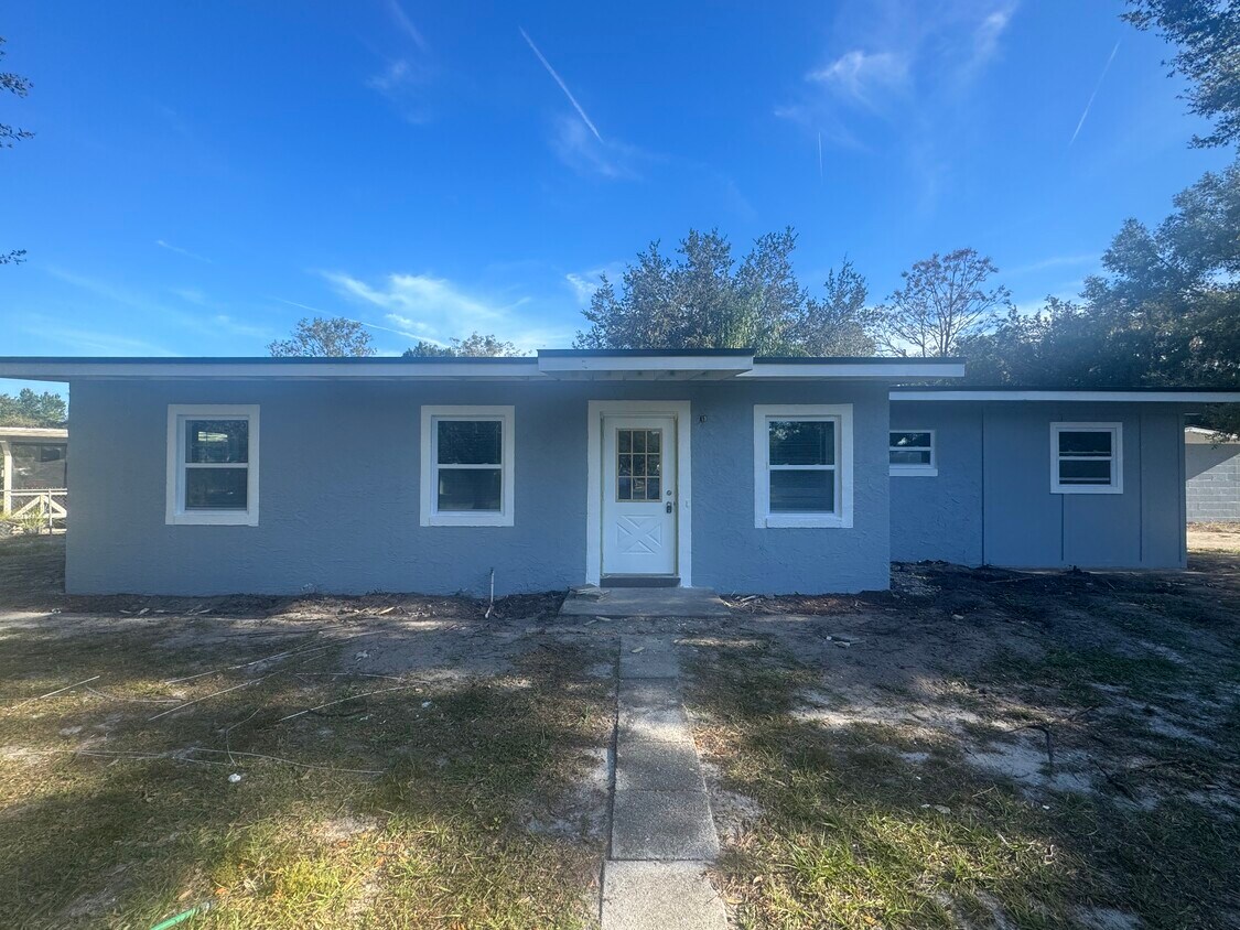 300 E 1st St, Chuluota, FL 32766 House Rental in Chuluota, FL