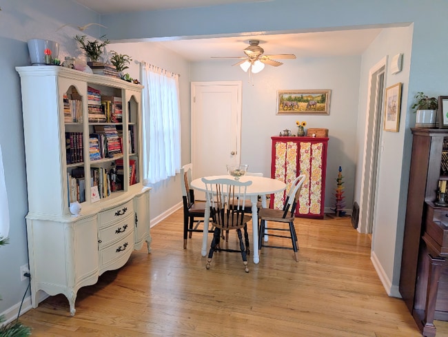 Foto del edificio - 4914 N Cedar St