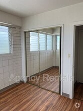 Building Photo - 425 N Kuakini St