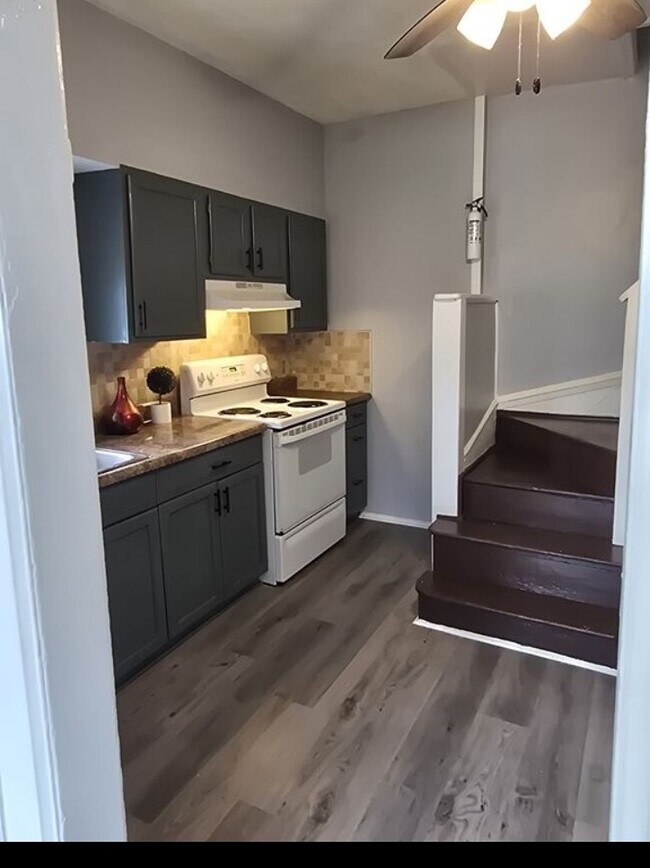Foto del edificio - 4900 N 8th St