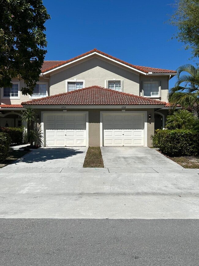 Building Photo - 12768 Westhampton Cir