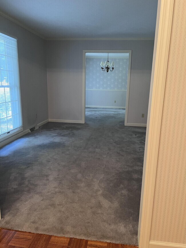 Building Photo - 1600 Colonial Ridge Rd