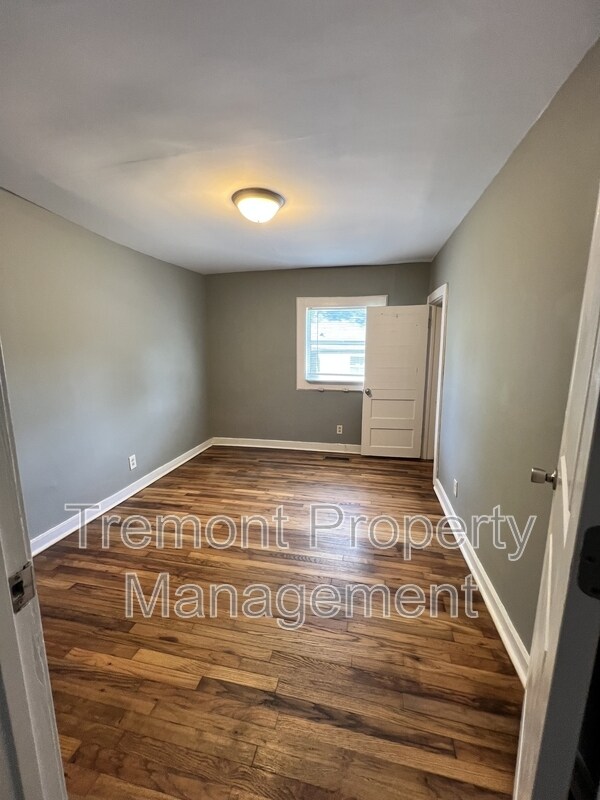 Foto del edificio - 722 Snow St