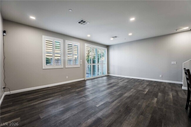 Foto del edificio - 5378 Silver Branch Ave