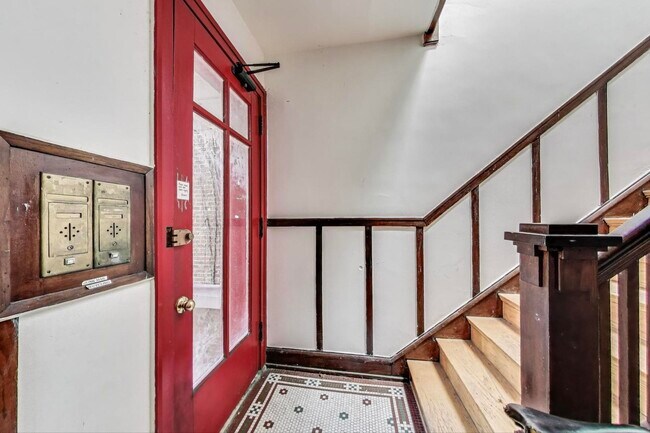 Foto del edificio - 6424 N Newgard Ave