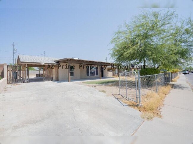 Building Photo - 9 S 30th Ave