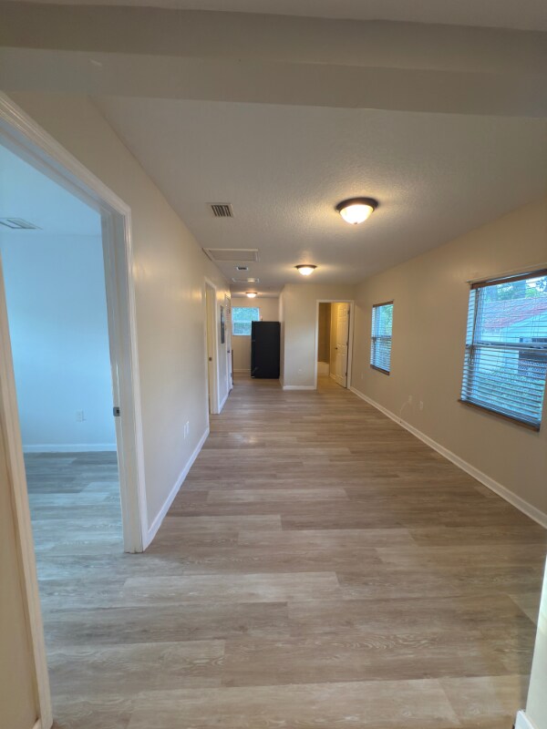 Foto del edificio - 417 W 25th St