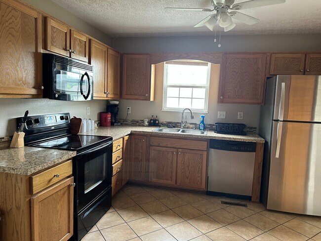Foto del edificio - 207 Vineyard Rd