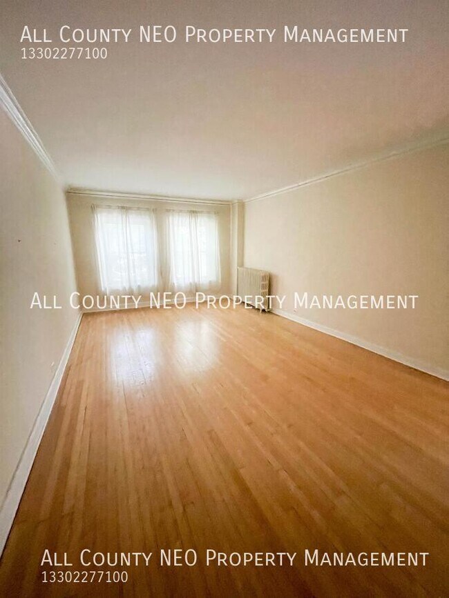 Foto del edificio - 2330 Euclid Heights Blvd