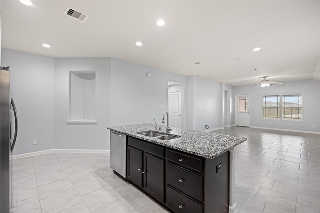 Foto del edificio - 18223 Mulberry Spring Cir