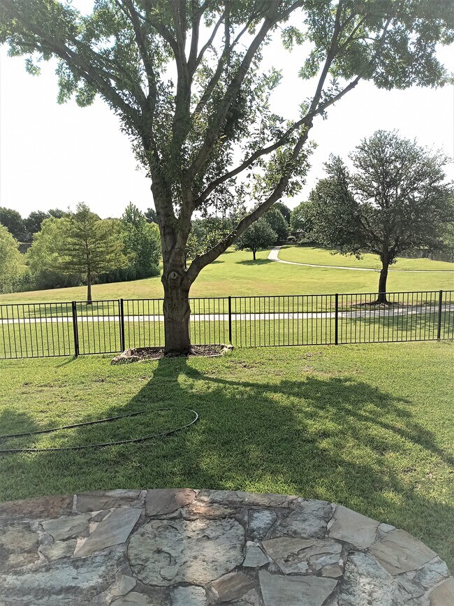 Building Photo - 9206 Rio Blanco Dr