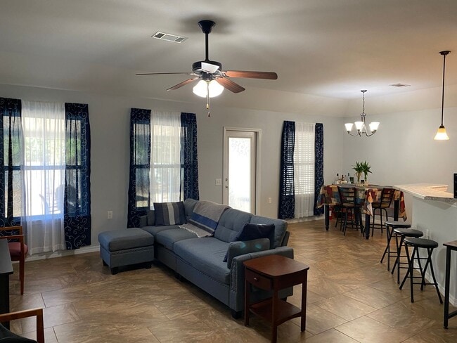 Building Photo - Excellent 3 Bedroom in Pace