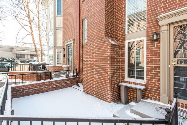 Foto del edificio - 63 S Harrison St