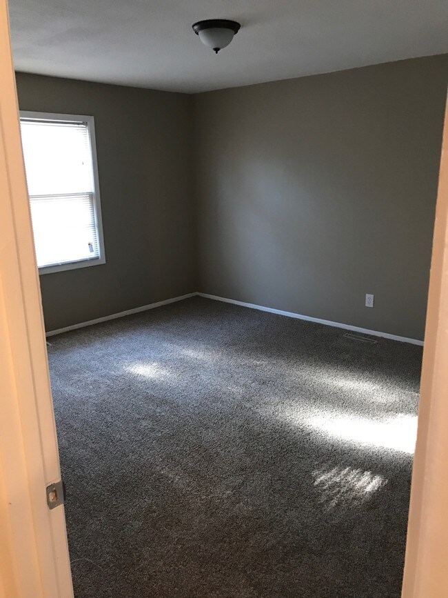 Mauldin Heights 901 N Main St Mauldin, SC