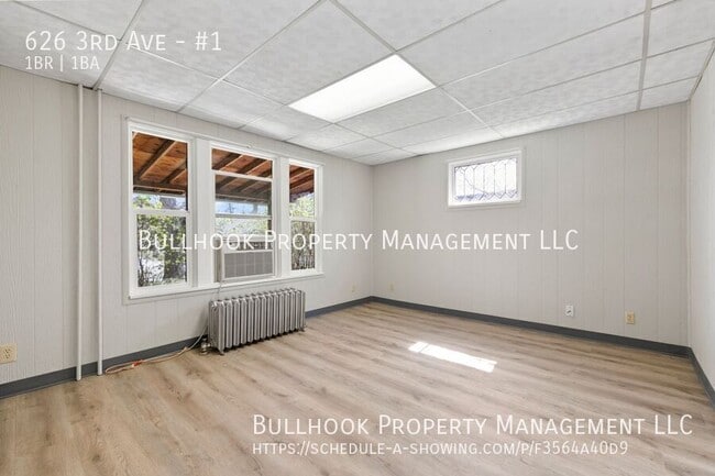 Building Photo - 626 3rd Ave