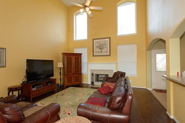Foto del edificio - 25126 Knob Pines Ct