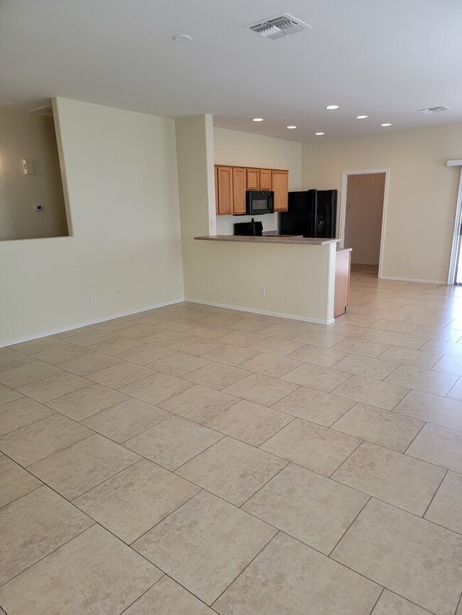 Building Photo - Fabulous 3-bedroom, 2-bathroom home For Re...