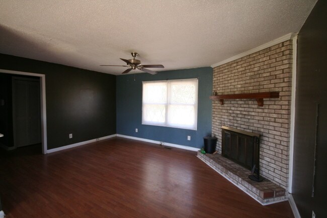 Foto del edificio - 571 Sheridan Forest Rd