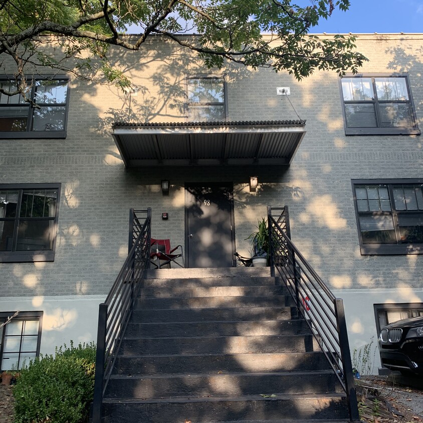 Primary Photo - 98 S Duncan Ave
