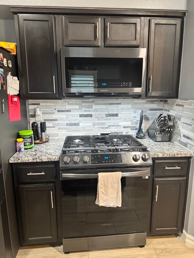 Building Photo - 14233 Escalera Dr