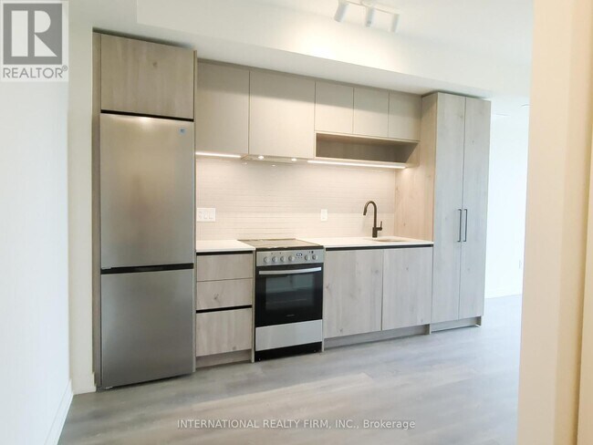 Photo du bâtiment - 181-1181 Sterling Rd