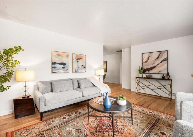 Photo - 3054 S Raleigh St House