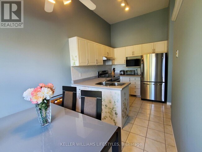 Building Photo - 89 Sunrise Crescent