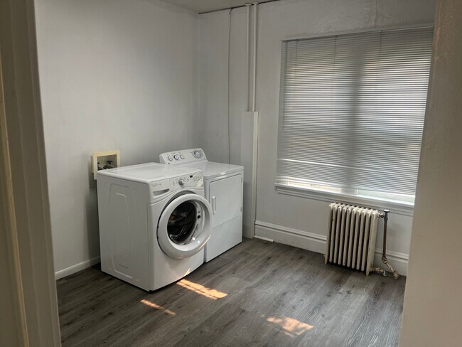 Foto del edificio - 322 W Minnesota St