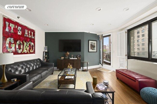 Building Photo - 203 W 90th St