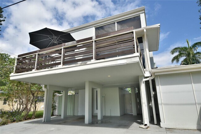 Foto del edificio - 250 SE Park St