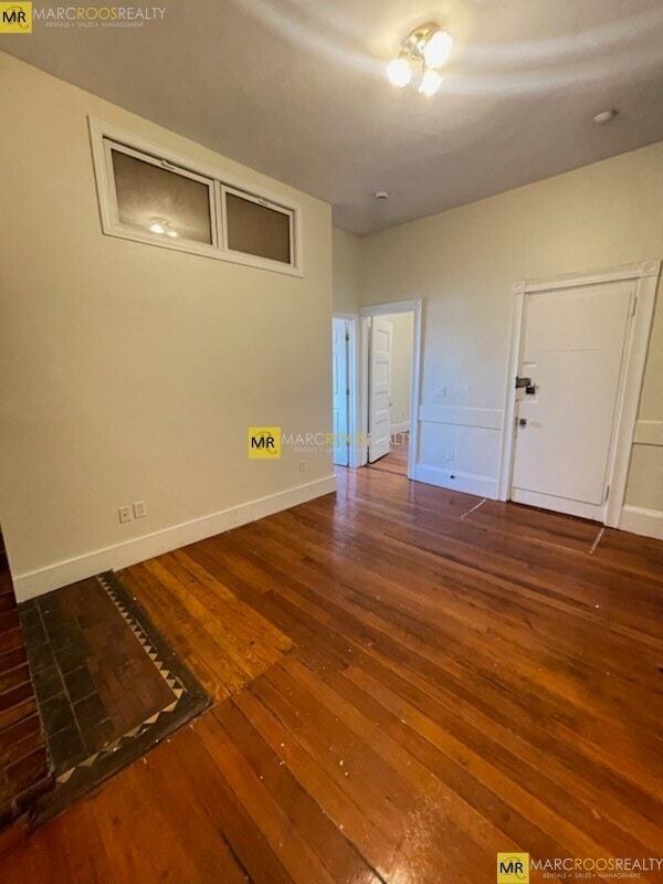 Building Photo - 43 Bay State Rd