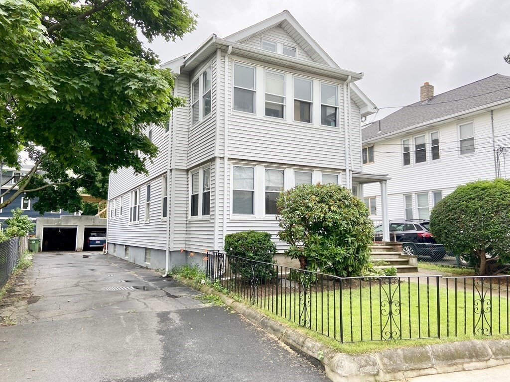 104 Belmont St Unit 1, Watertown, MA 02472 Apartment for Rent in
