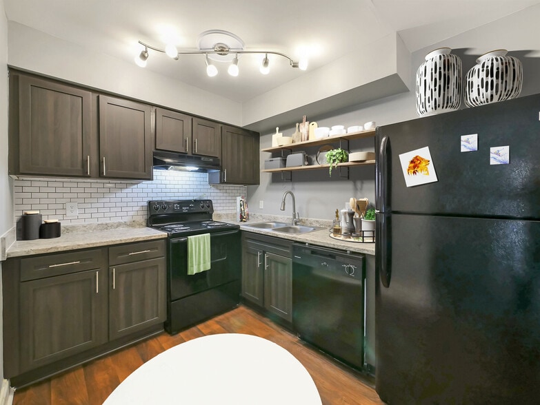 The Reserve at Red Bank Apartment Homes