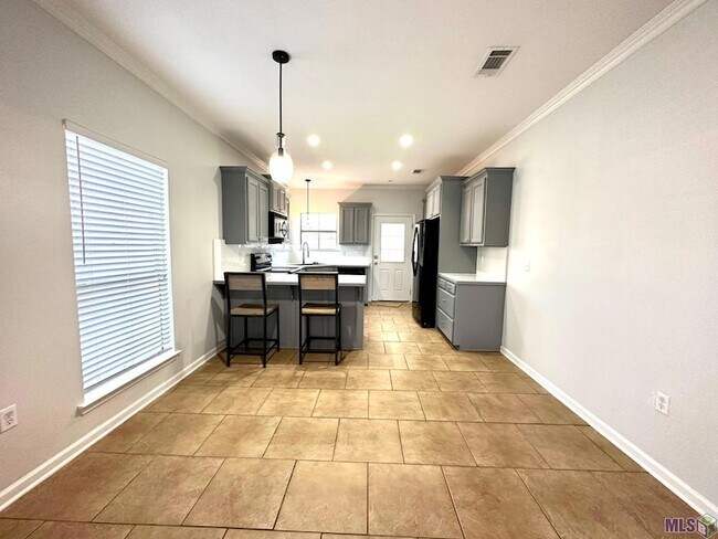 Foto del edificio - 40303 Crestridge Dr