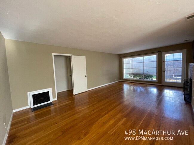 Building Photo - 498 MacArthur Ave