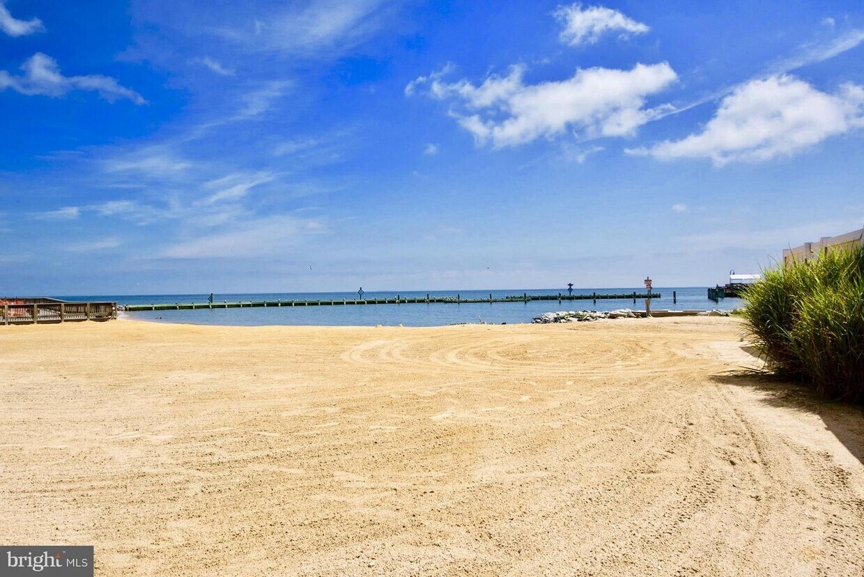 8501 Bayside Rd Unit 305, Chesapeake Beach, MD 20732 Condo for Rent